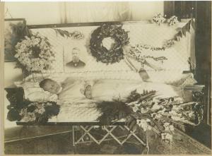 MaryRobertsonCasket
